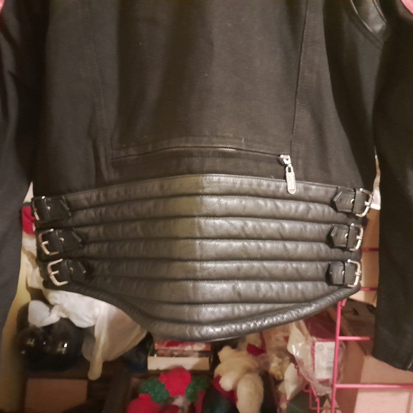 Very nice Harley Davidson riding jacket. - Picture 14 of 14